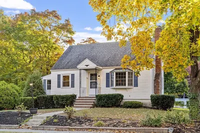63 Tennyson Rd