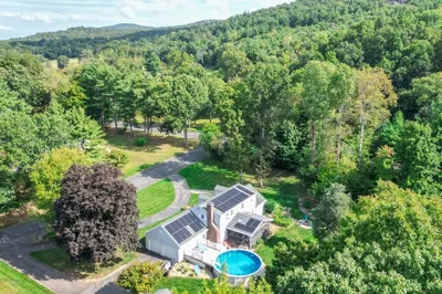 64 Bradfield Drive 1