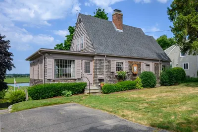 143 Lansdowne St 1