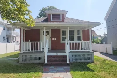 66 Moraine St 1