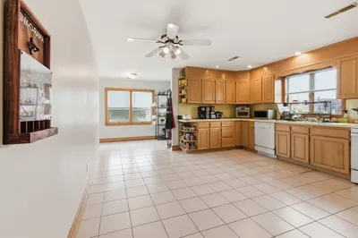 4-6 Jensen Rd #6 1