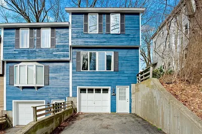 9 Olga Ave #9
