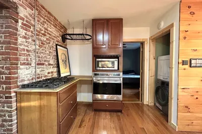 8 Unity St #2