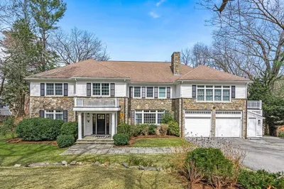 78 Byron Rd 1