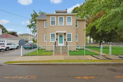 11 Heaton Ave 1
