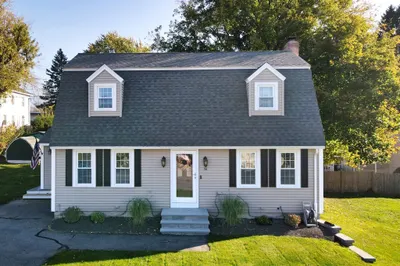 56 Peacham Ave