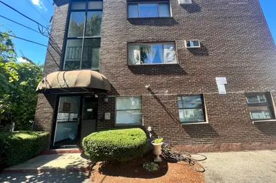 236 Broadway #4
