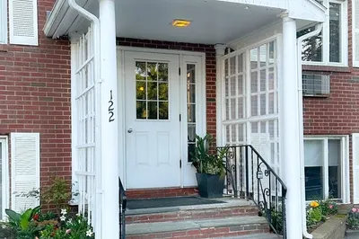 122 Decatur St #1