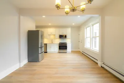 326 Hurley St #1