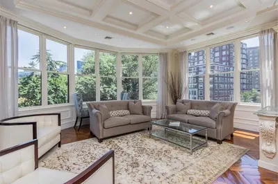 19 Arlington St #32