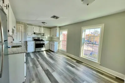 541-545 Main St #1