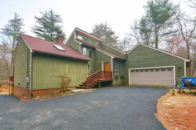 72 Allen Rd 1