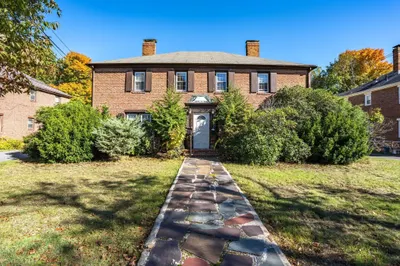 26-28 Wessex Rd #28 1