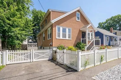 76 Fuller Rd