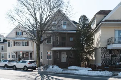 472 Medford St 1