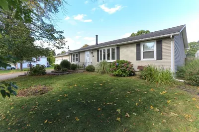 15 Kimberly Dr 1