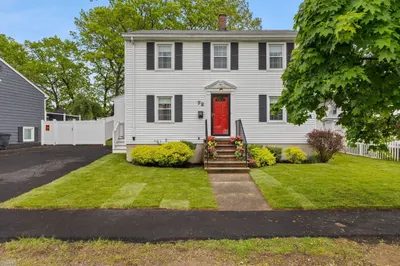 72 Westmoor Rd