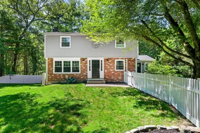 212 Common Ln 1
