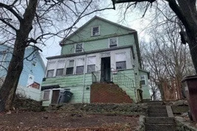 307 Colburn St