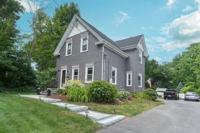 28 Oak St 1