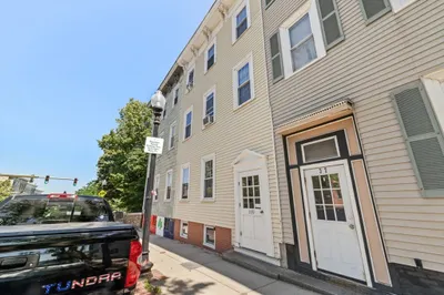 339 Bunker Hill Street 1