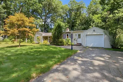 117 Hazardville Rd 1