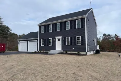 23 Old Center St 1
