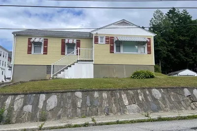 12 Moran St