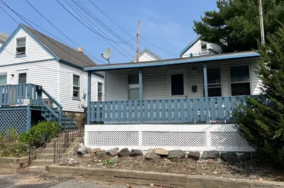 23 Siren St #cottage