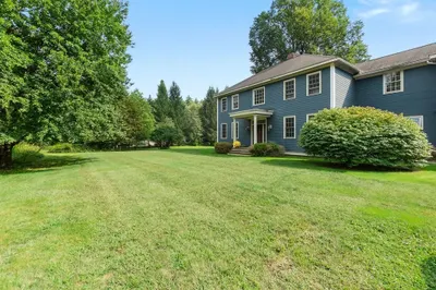 4 Chandler Rd