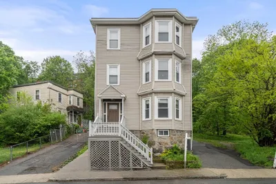127 Marcella Street #1