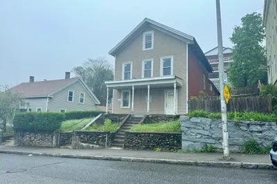 21 Shelby St 1