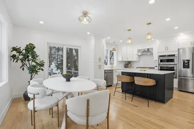 44 Lakeview Terrace