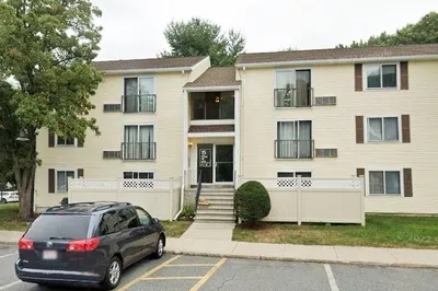 15 Village Hill Ln #1 1