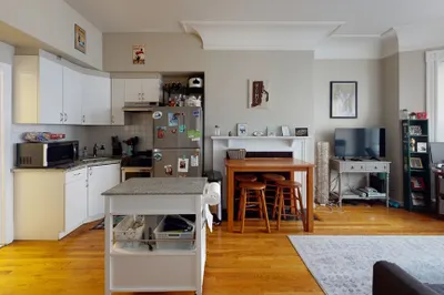 511 Beacon St. #9