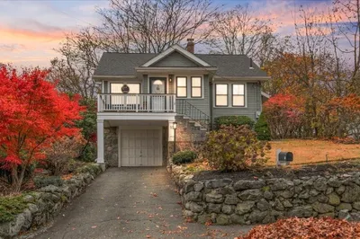 55 Circle Drive