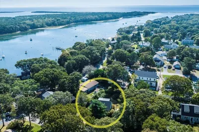 63 Ovington Dr