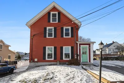 12 Wright St #1