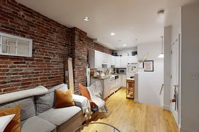 91 Prince St. #3
