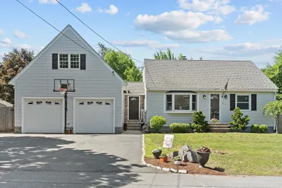 2 Litchfield Avenue 1