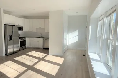 1 Broadway Ave #2