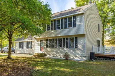 9 Lamplighter Lane