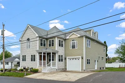 31 Booth Road 1