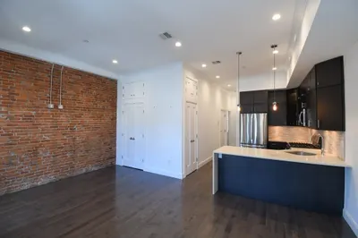 134 Warren Street #2