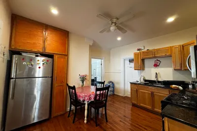 16 Reynolds Avenue #2 1