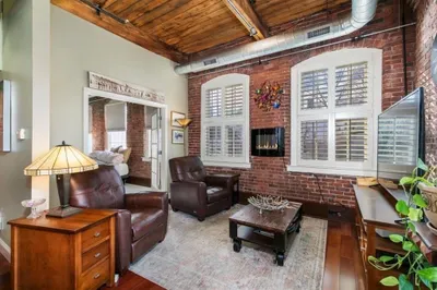 15 Cedar St #32
