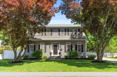 3 Beverly Rd