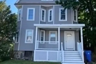 31-33 Pleasant St #2 1
