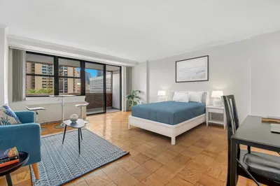 2 Hawthorne Pl #10K 1
