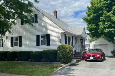 41 Bay State Rd 1